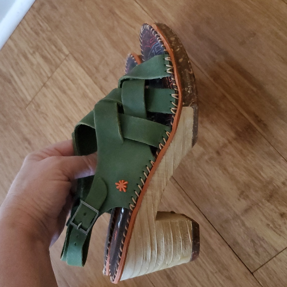 art Green Leather Women's Sandals Size 38 - Picture 2 of 15